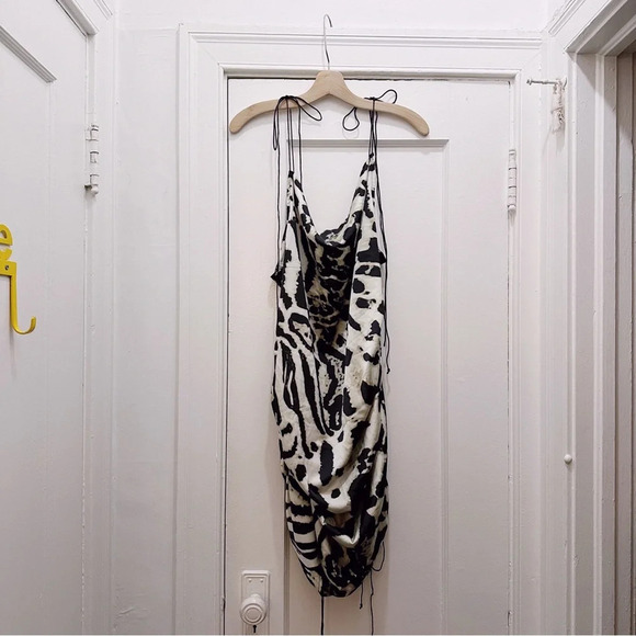 Fashion Nova Paw At My Strings Dress Animal Print Ruched Tie Sides Mini Midi NWT - Picture 2 of 9